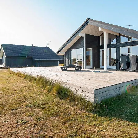 Holiday home 6 Person In Ringkobing-by Traum